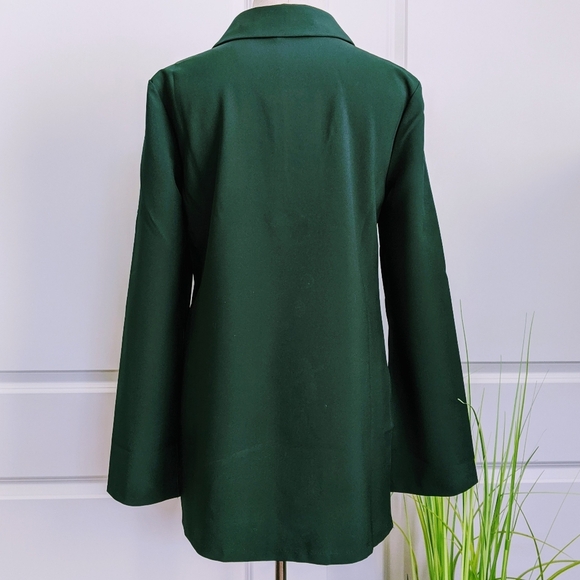 Romeo + Juliet Tunic Collared Wide Long Sleeve Split Cuffs Emerald Green M NWT - Picture 6 of 8